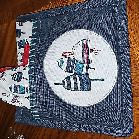12 piece set... 2 Pot Holders w/2 Towels and (8) Coasters - Picture 3 of 3